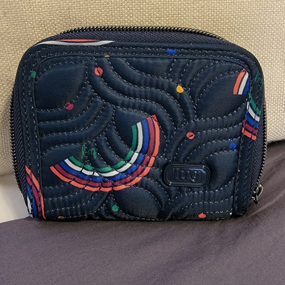 Lug Splits Compact RFID Wallet